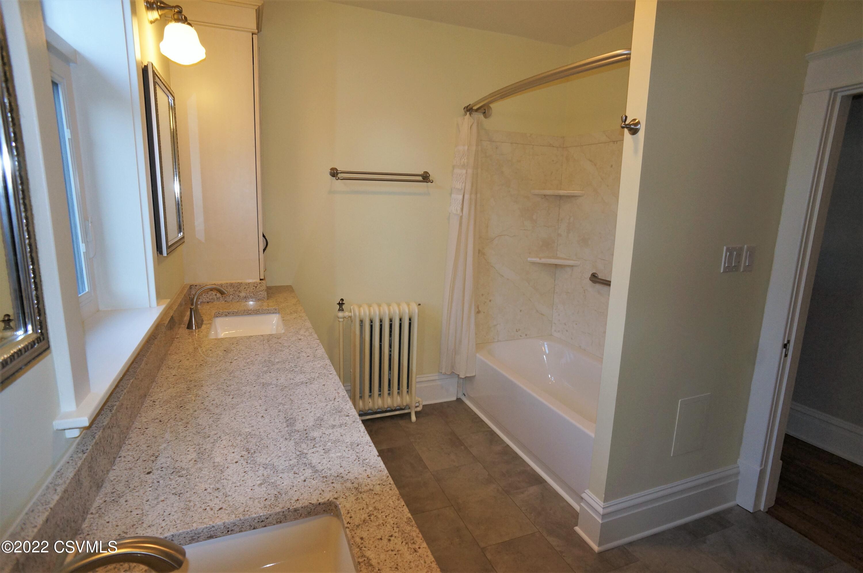 306 S 3RD Street