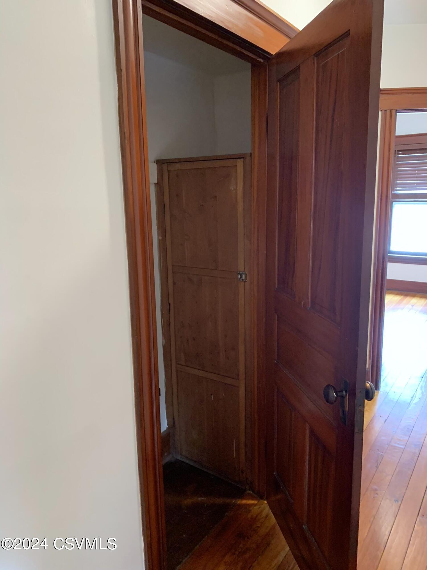 303 WALNUT Street