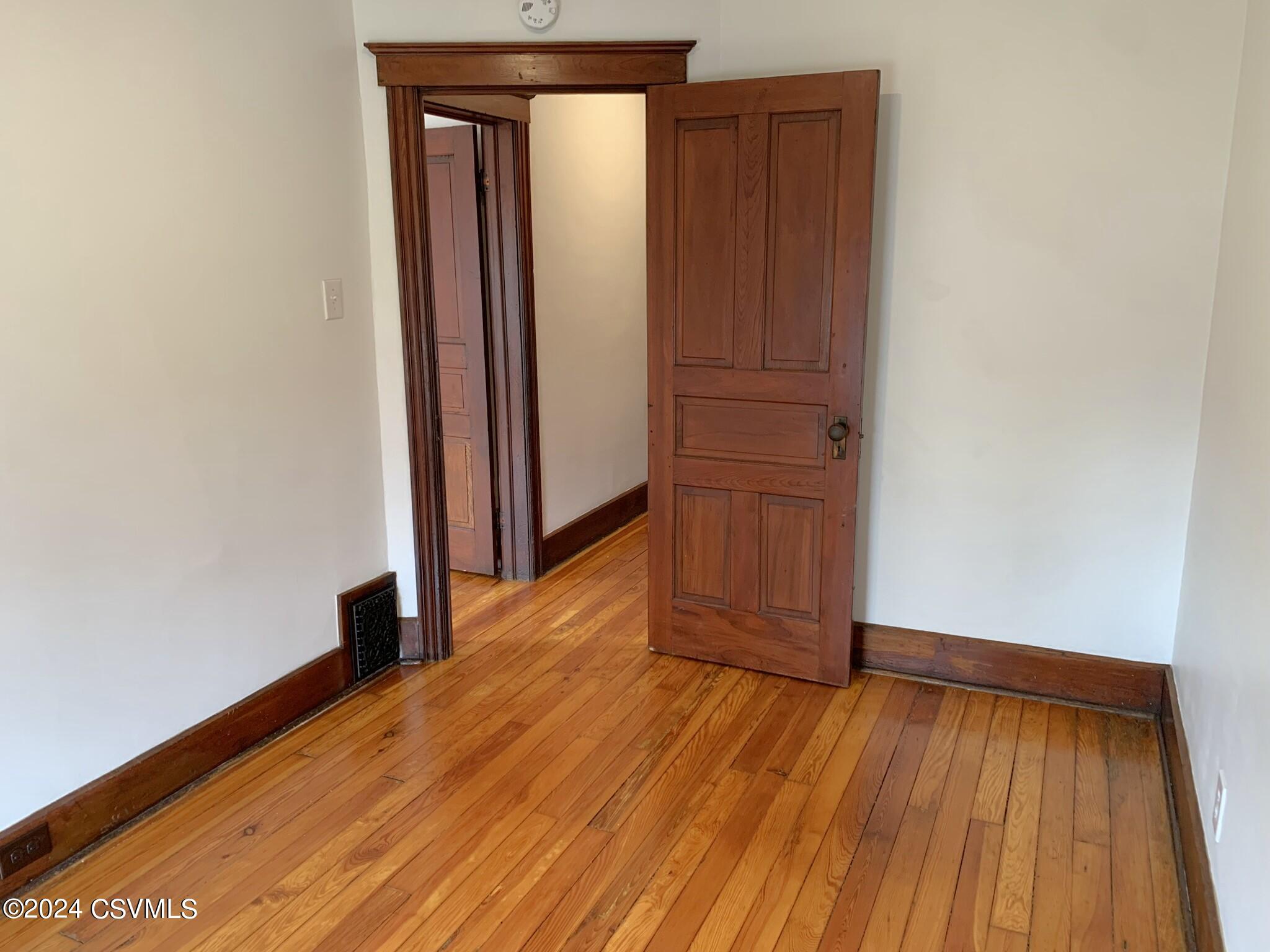 303 WALNUT Street