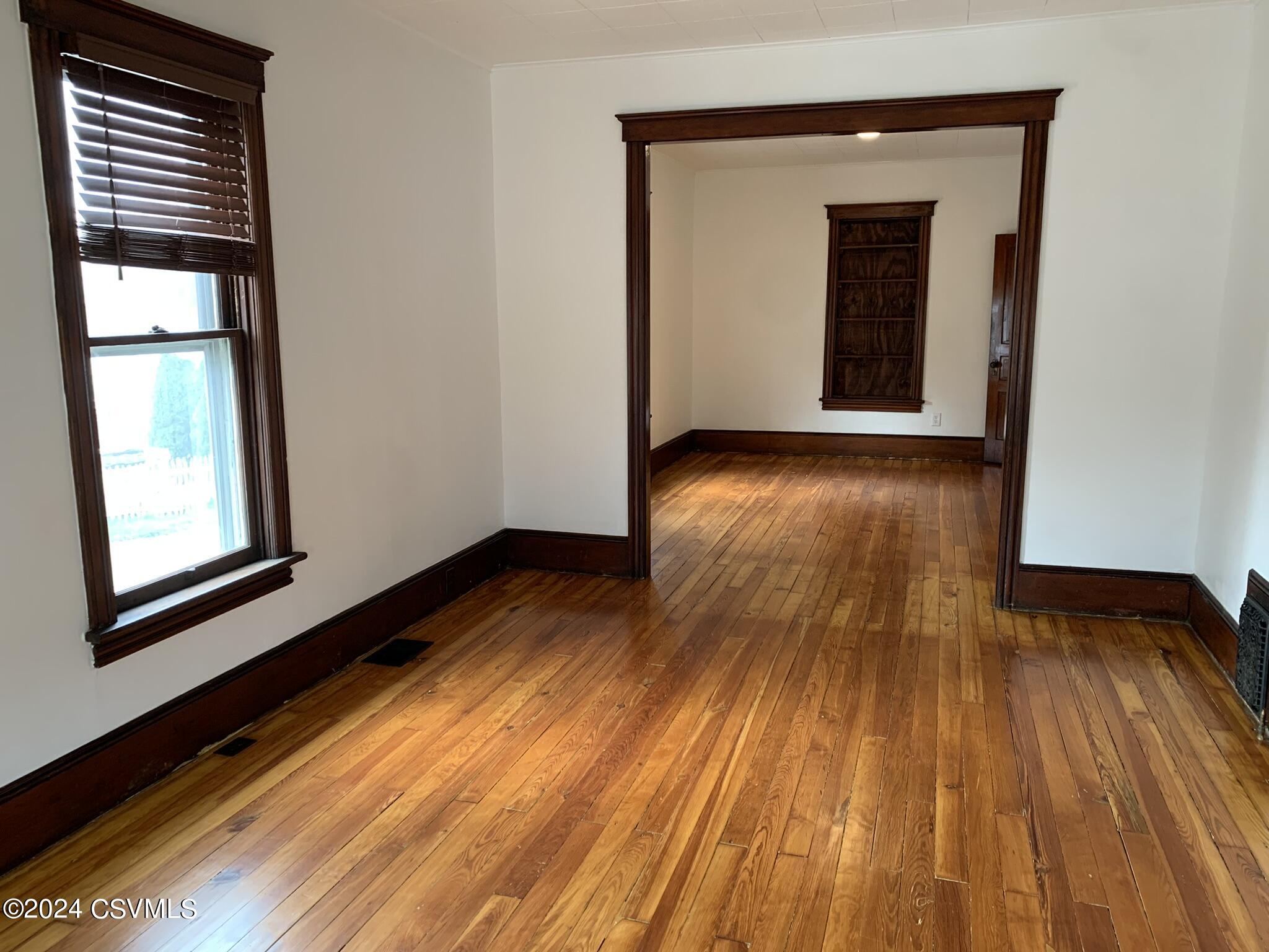 303 WALNUT Street