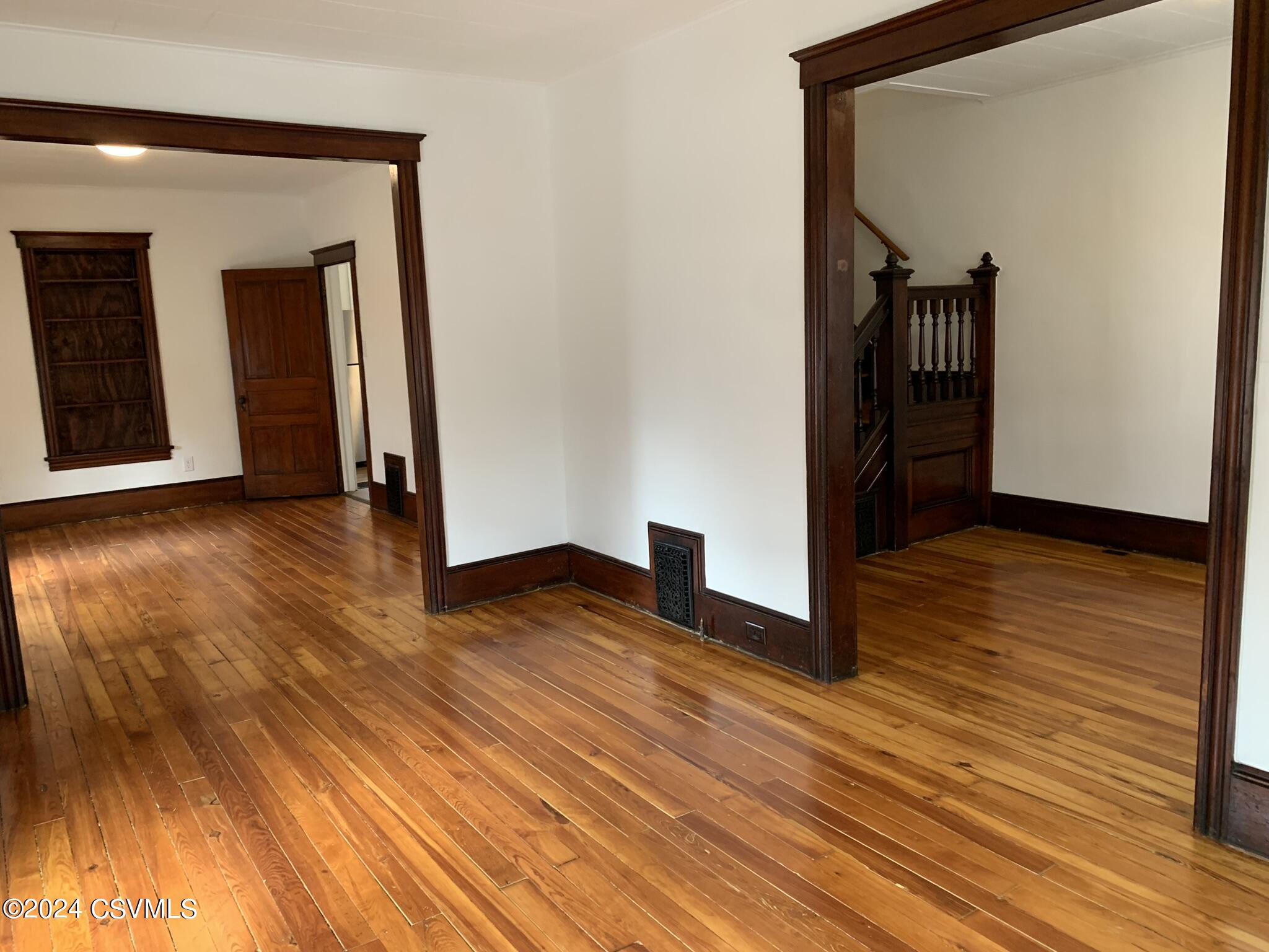 303 WALNUT Street