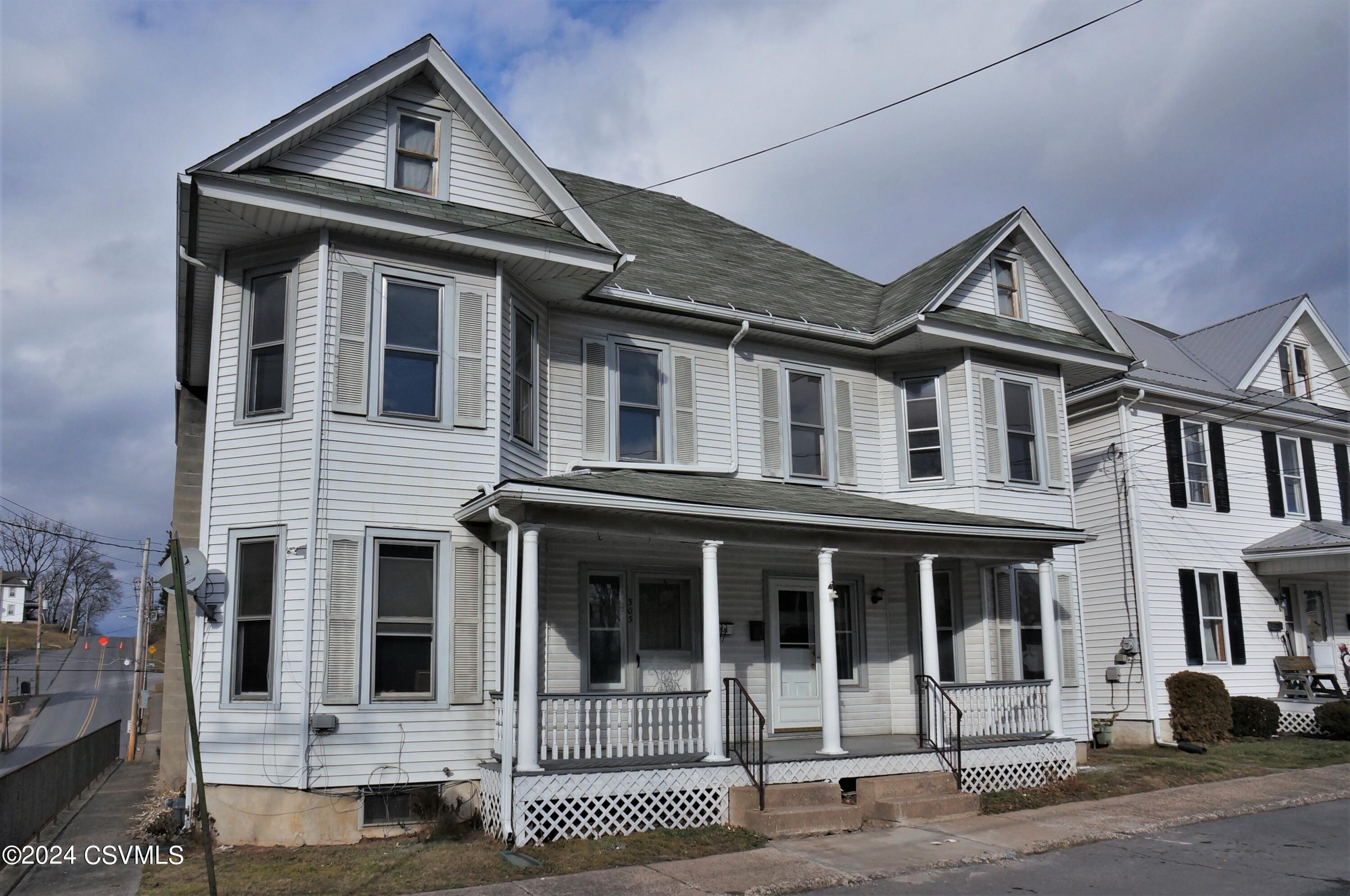 303 WALNUT Street