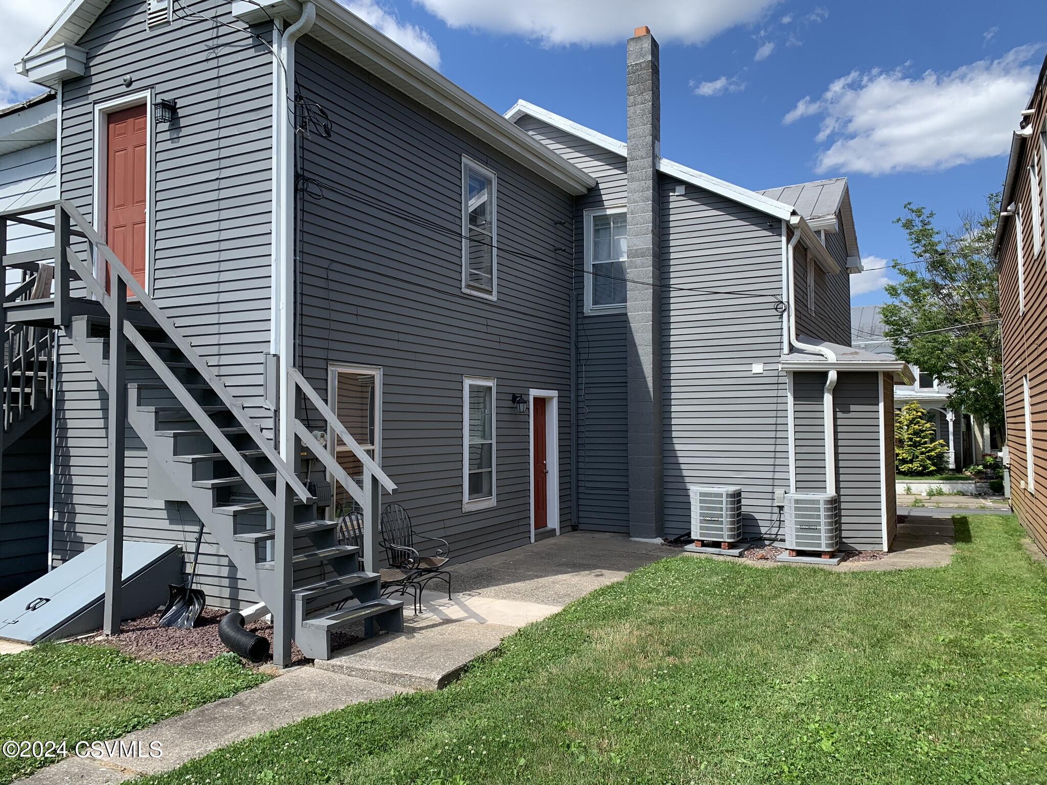 37 N 7TH Street