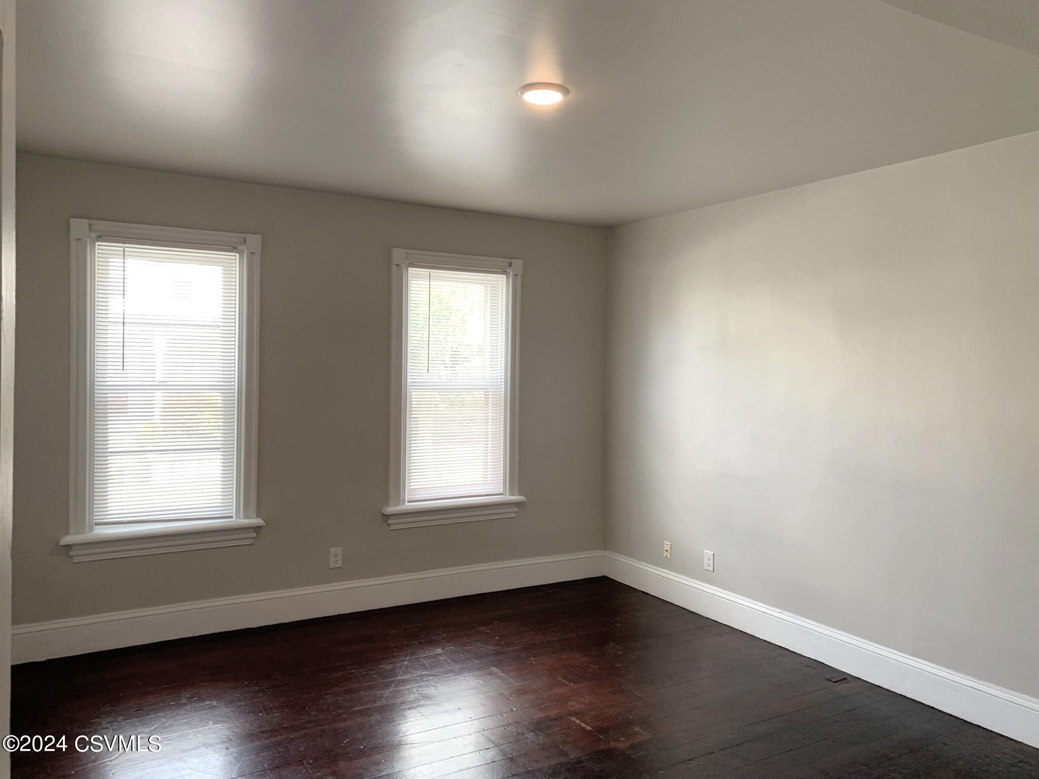 37 N 7TH Street