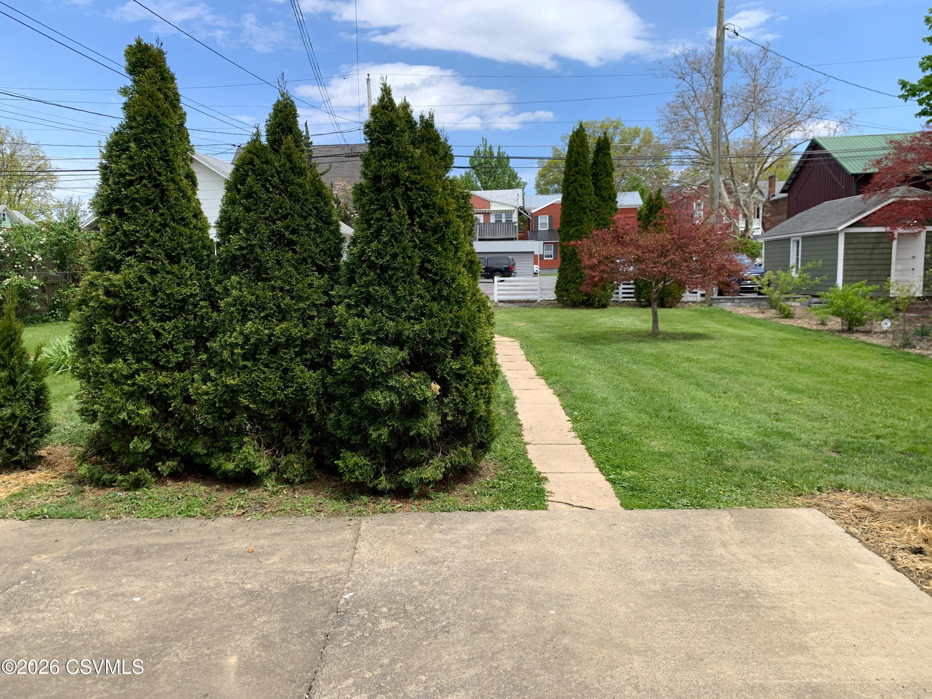 52 N 4TH Street 1