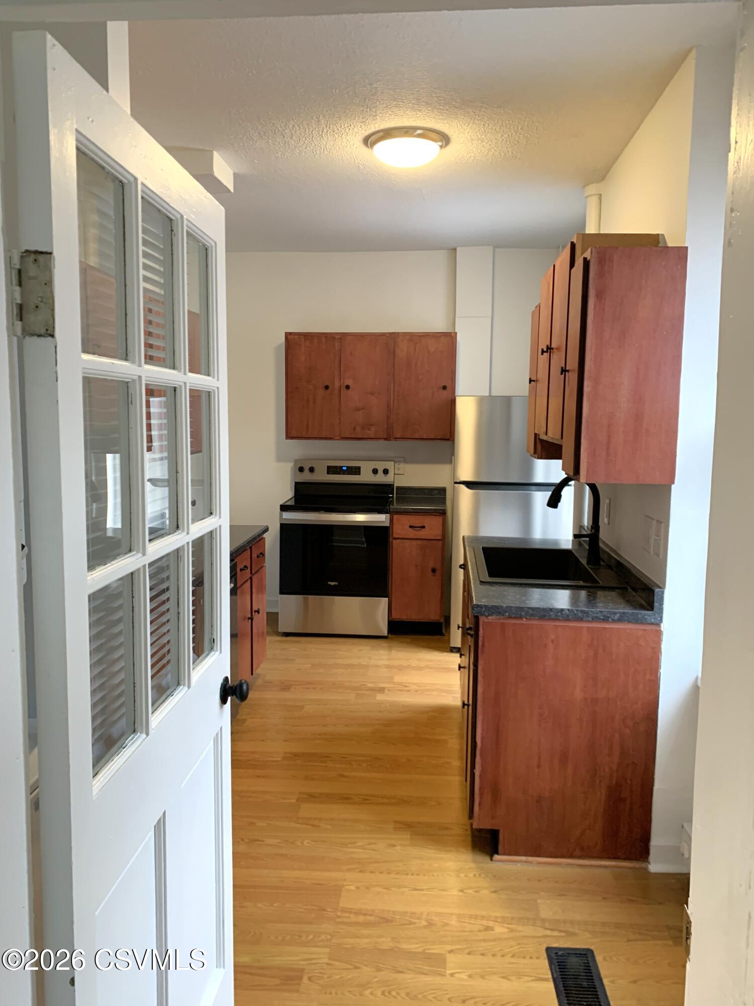 52 N 4TH Street 1