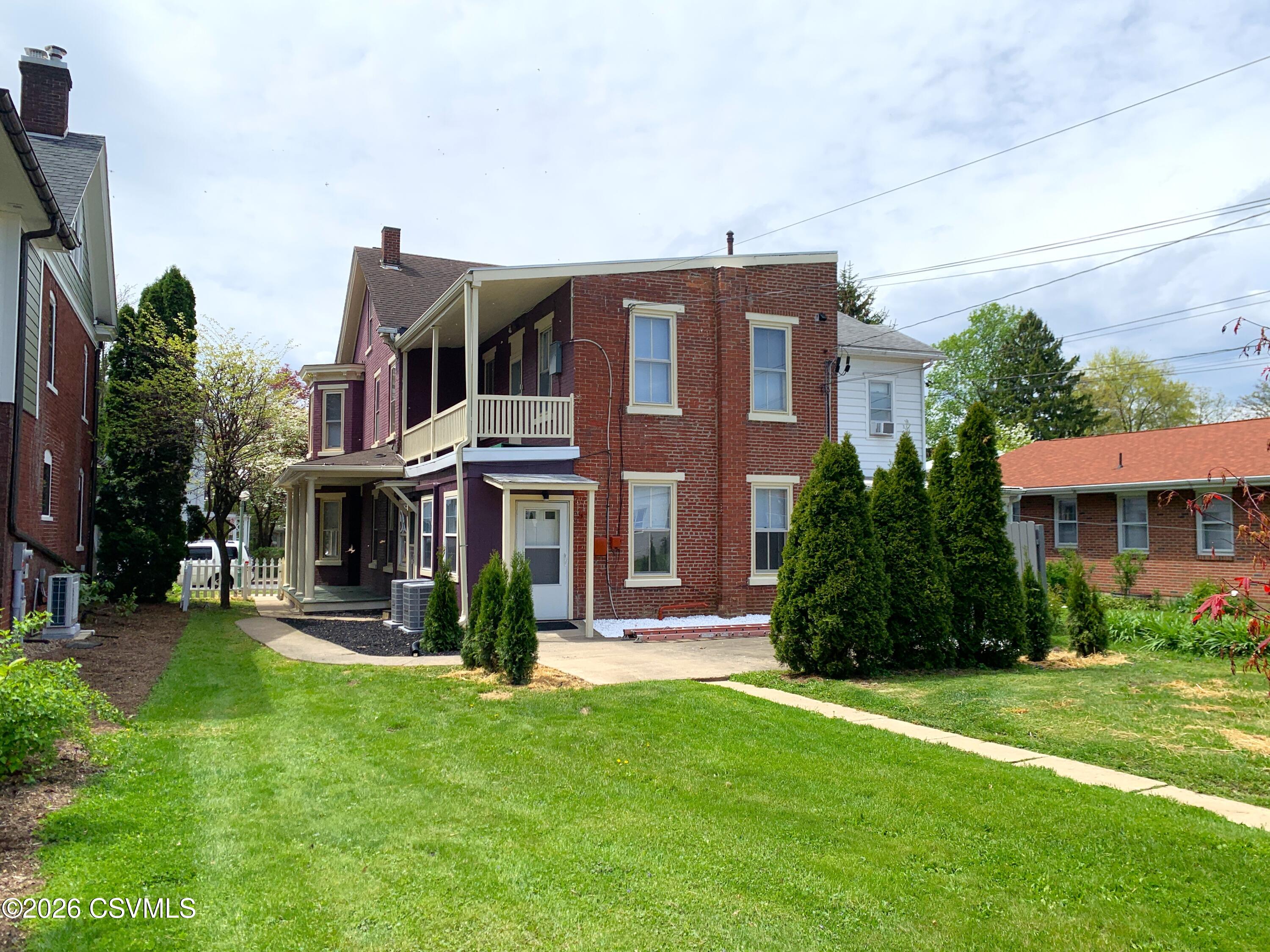 52 N 4TH Street 1