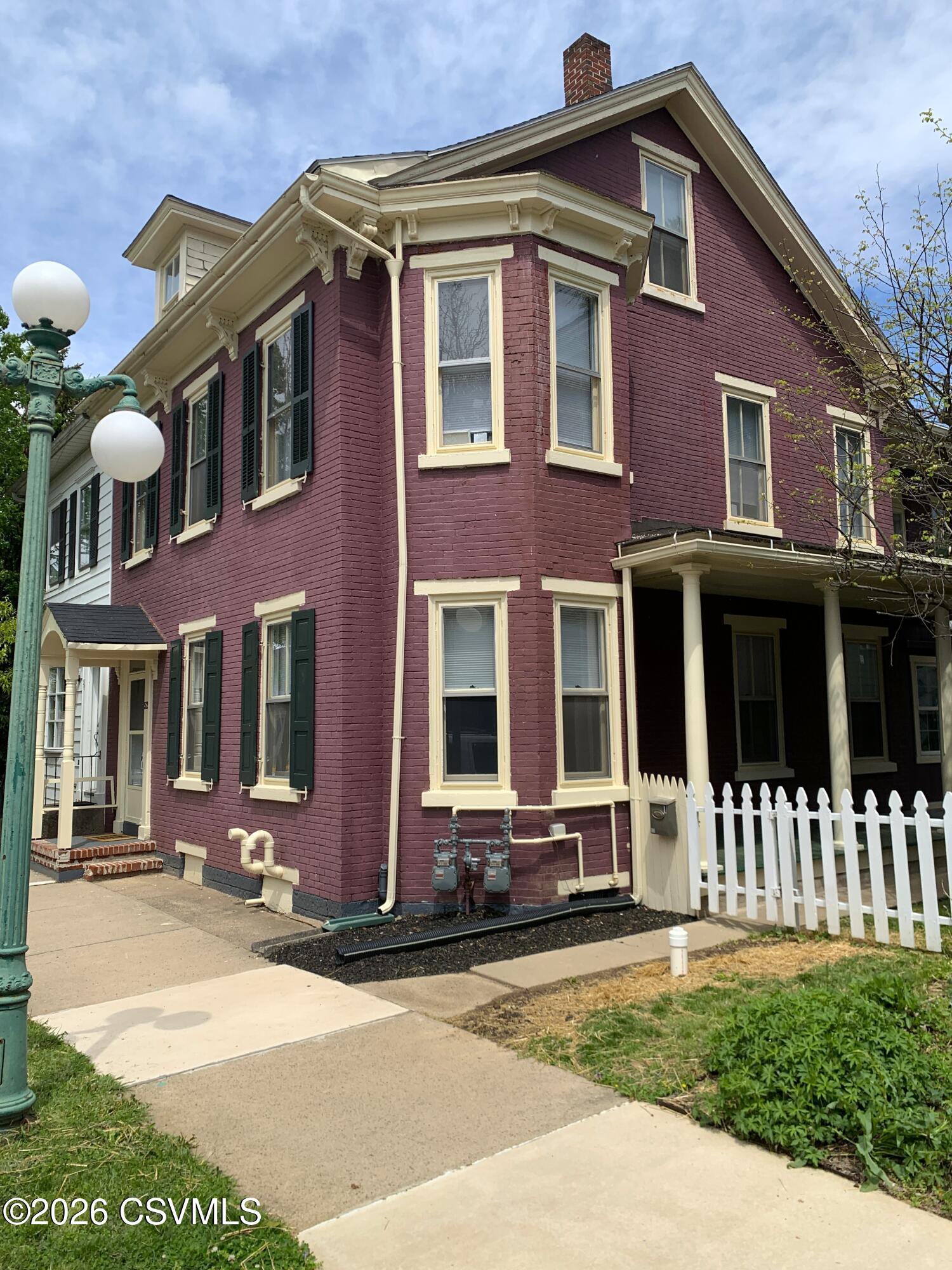 52 N 4TH Street 1