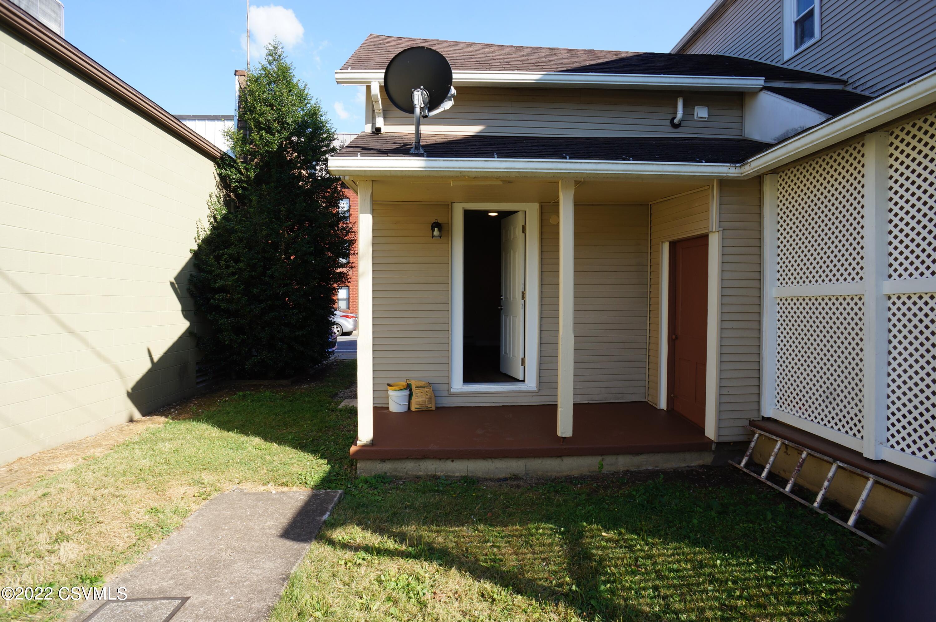 100 N 3RD Street 1