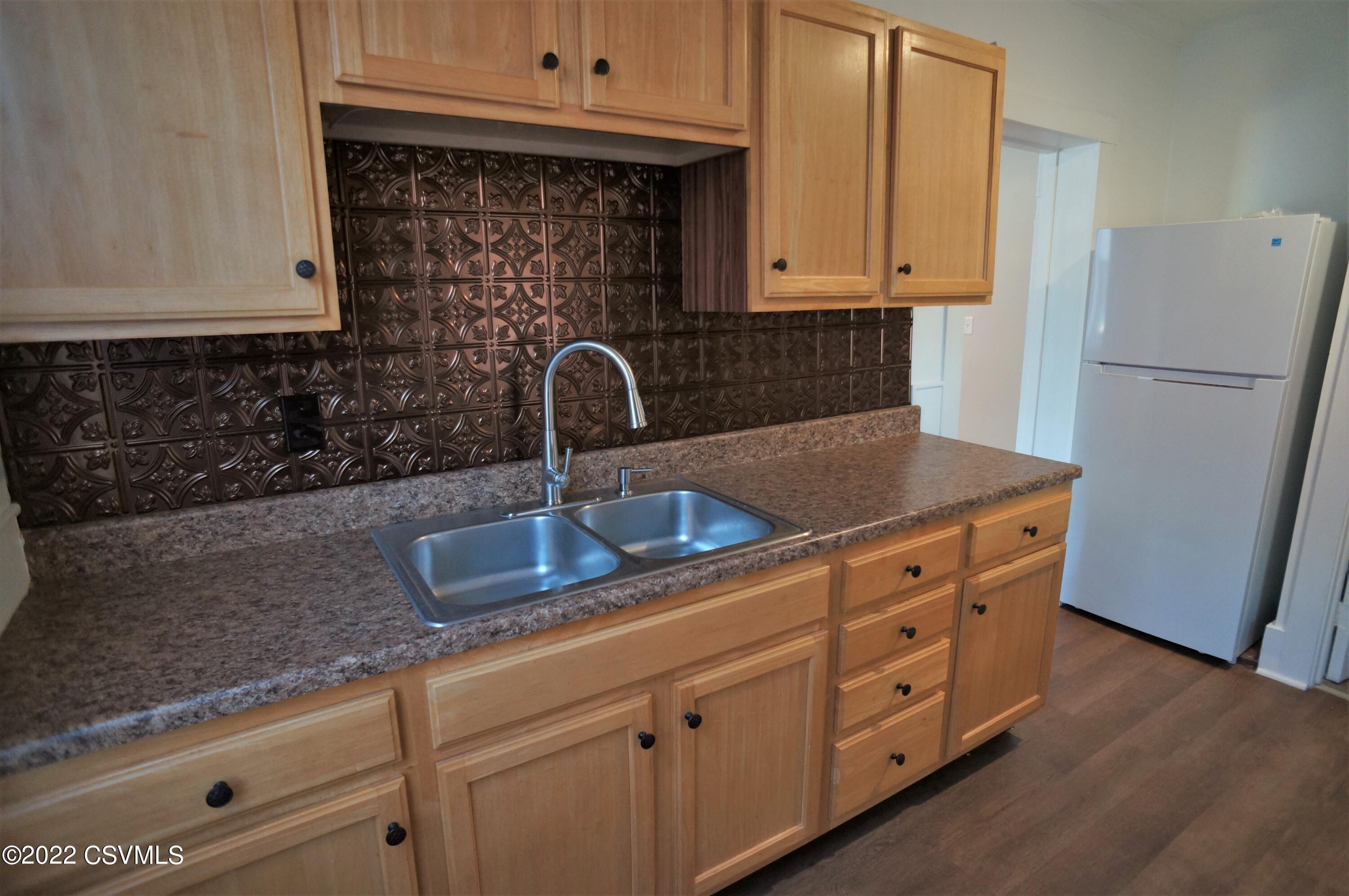100 N 3RD Street 1