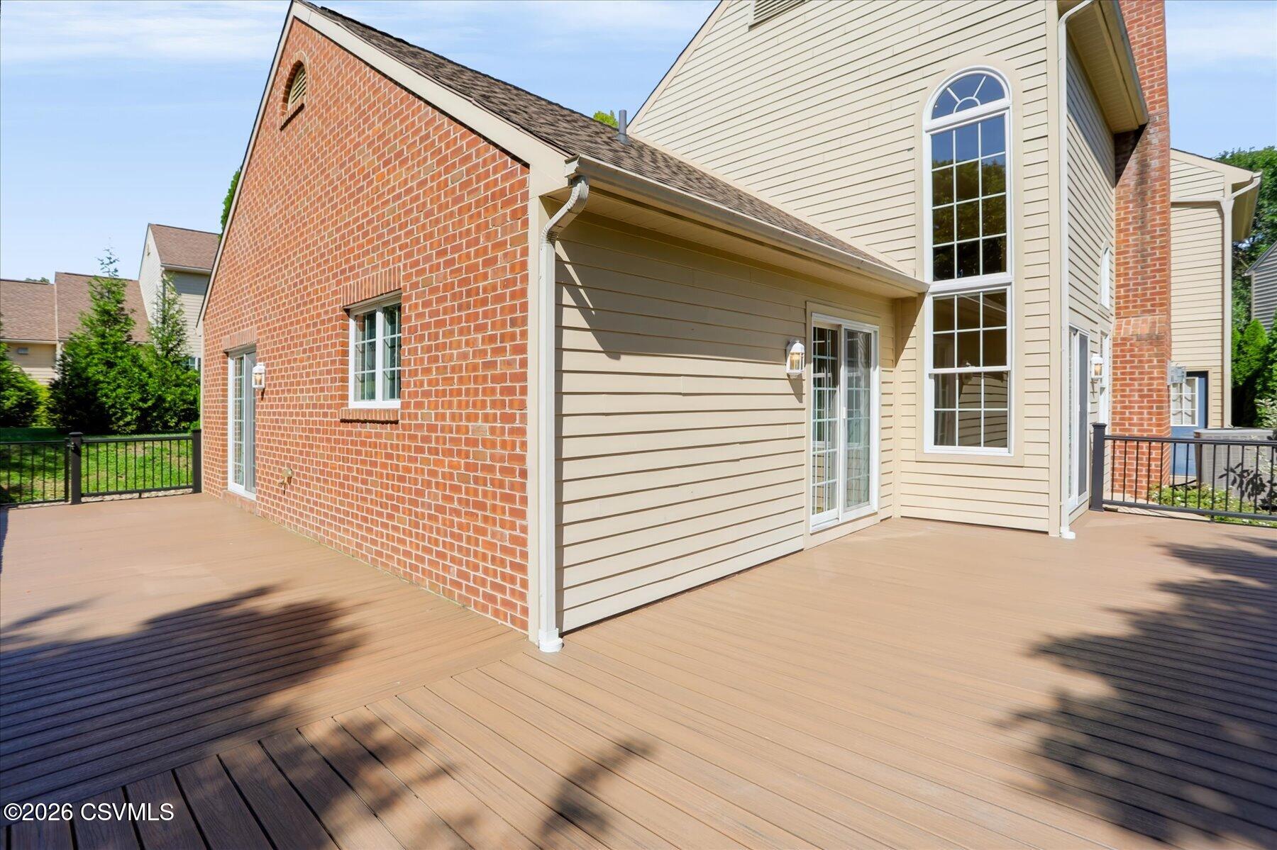 115 VICTORIA Lane