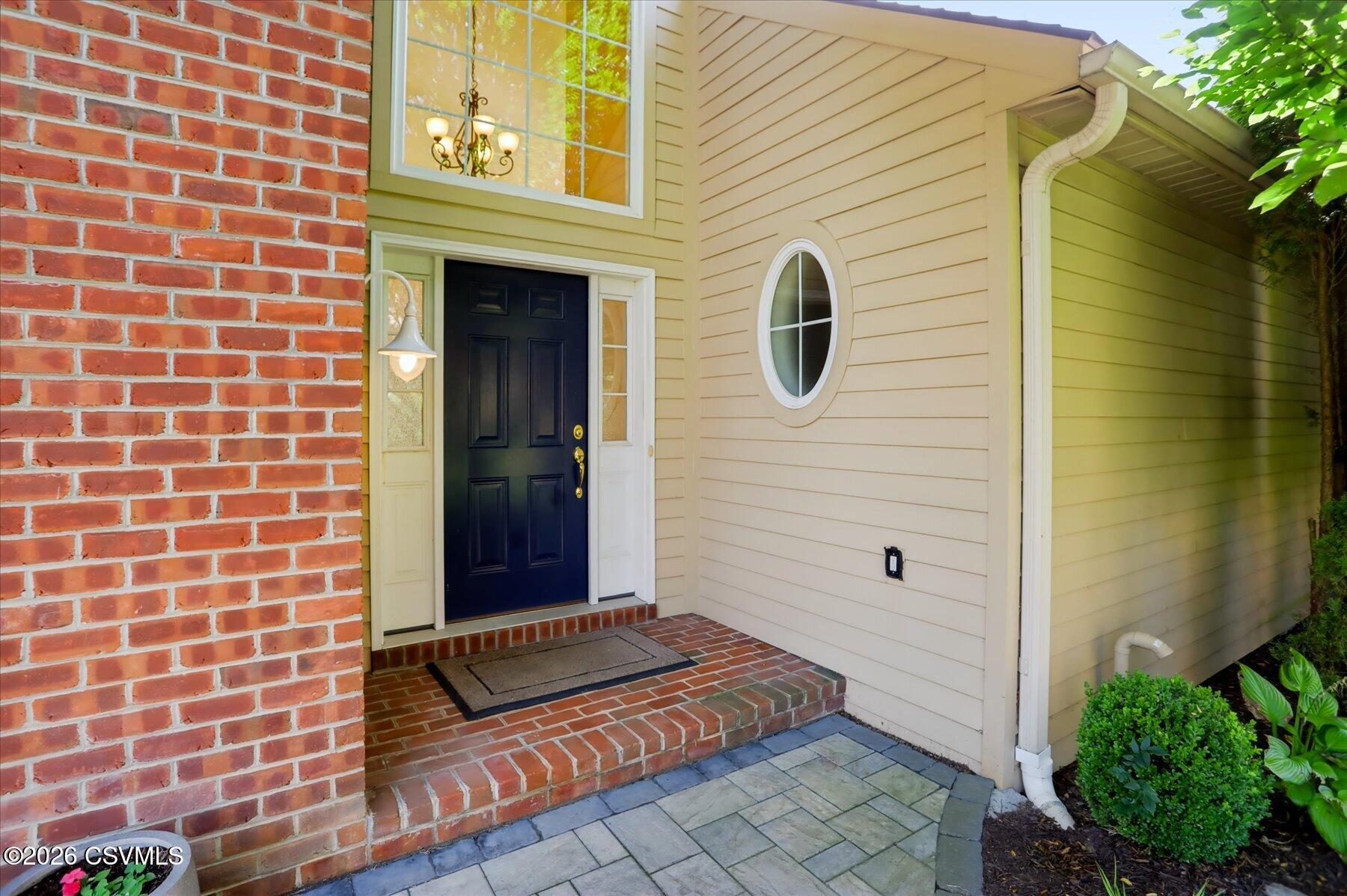 115 VICTORIA Lane