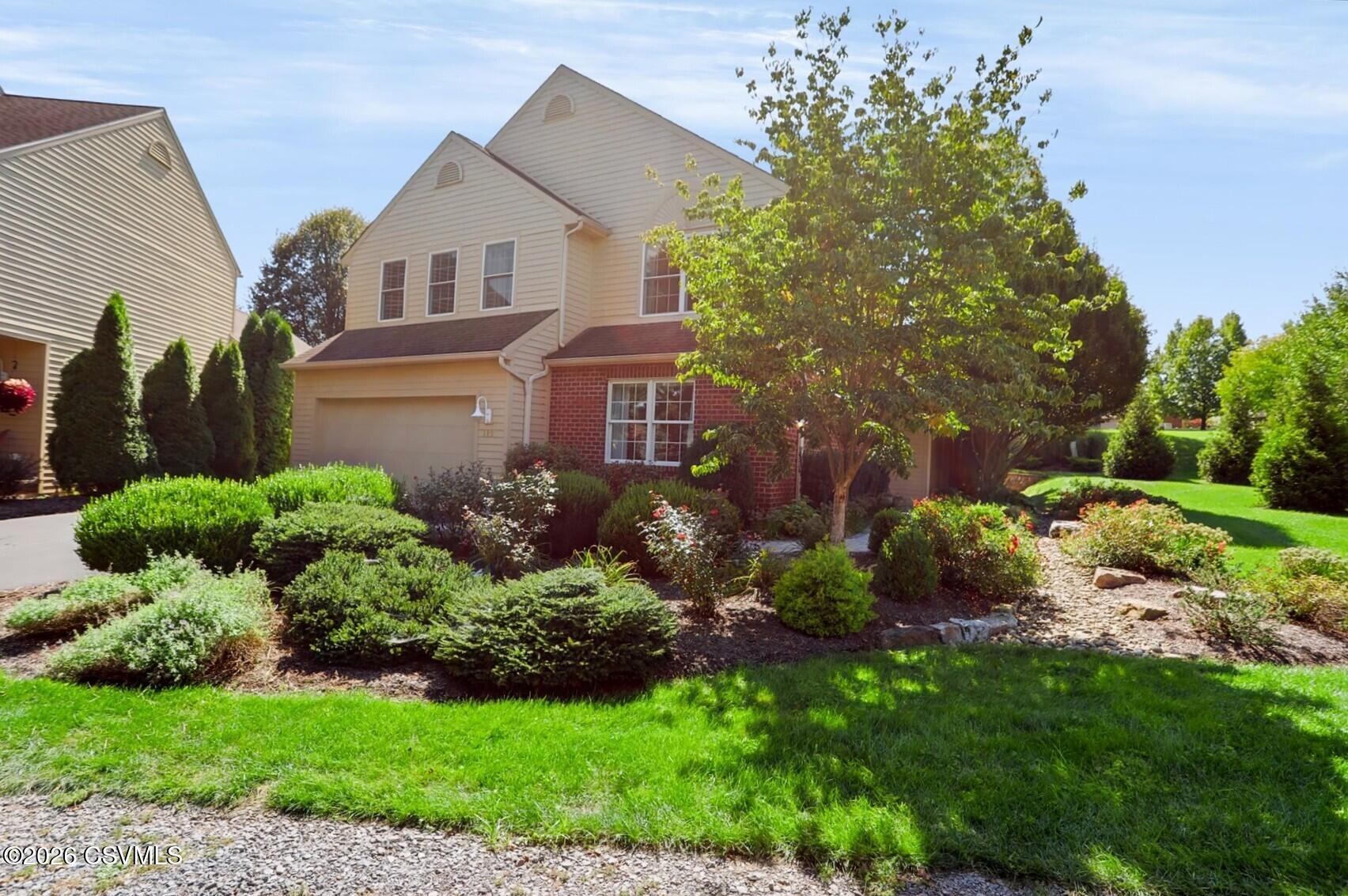 115 VICTORIA Lane