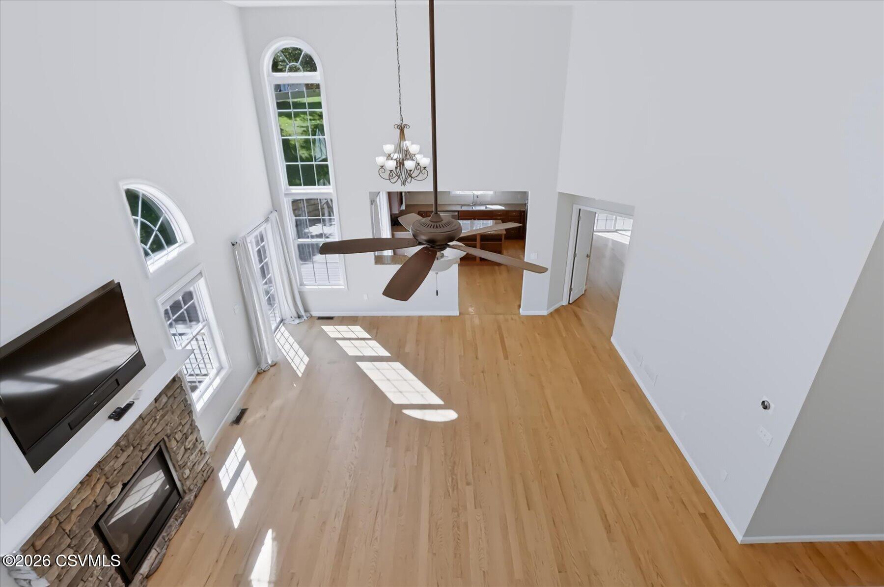 115 VICTORIA Lane