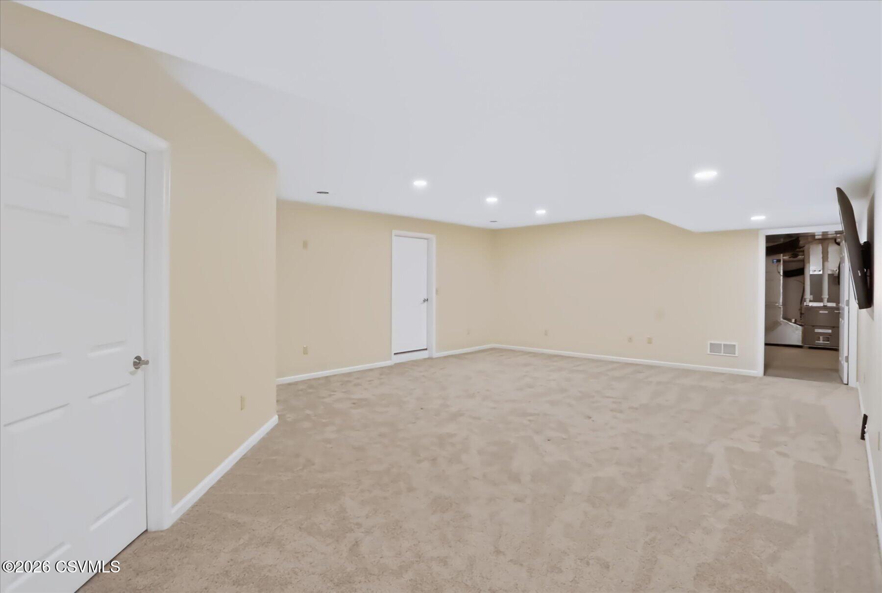 115 VICTORIA Lane