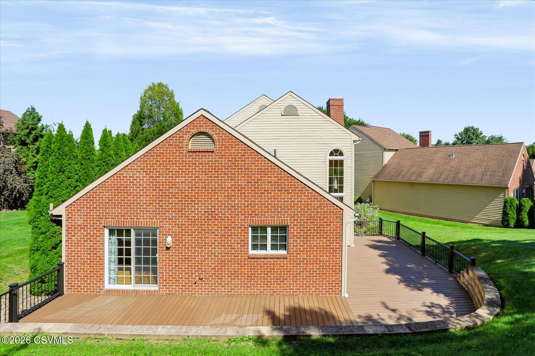115 VICTORIA Lane