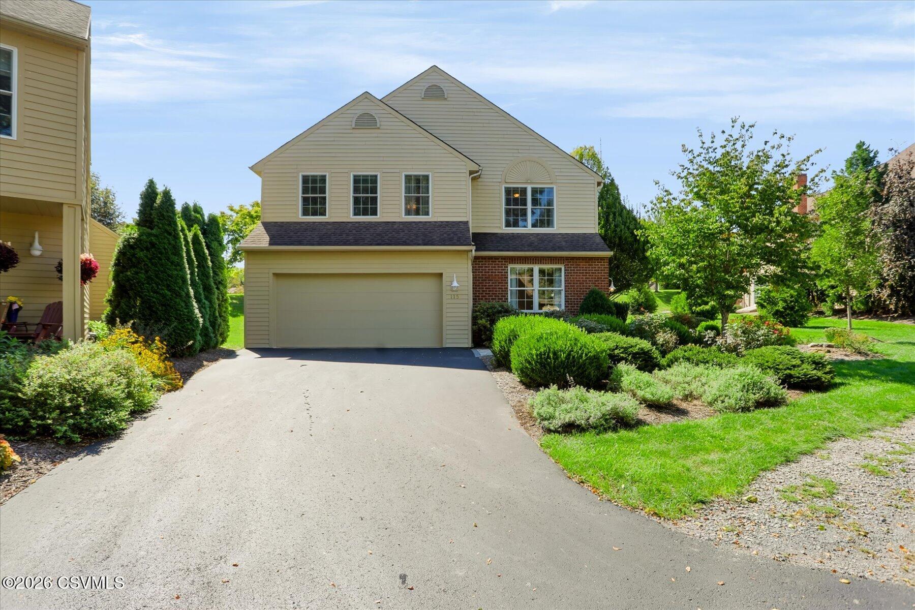 115 VICTORIA Lane