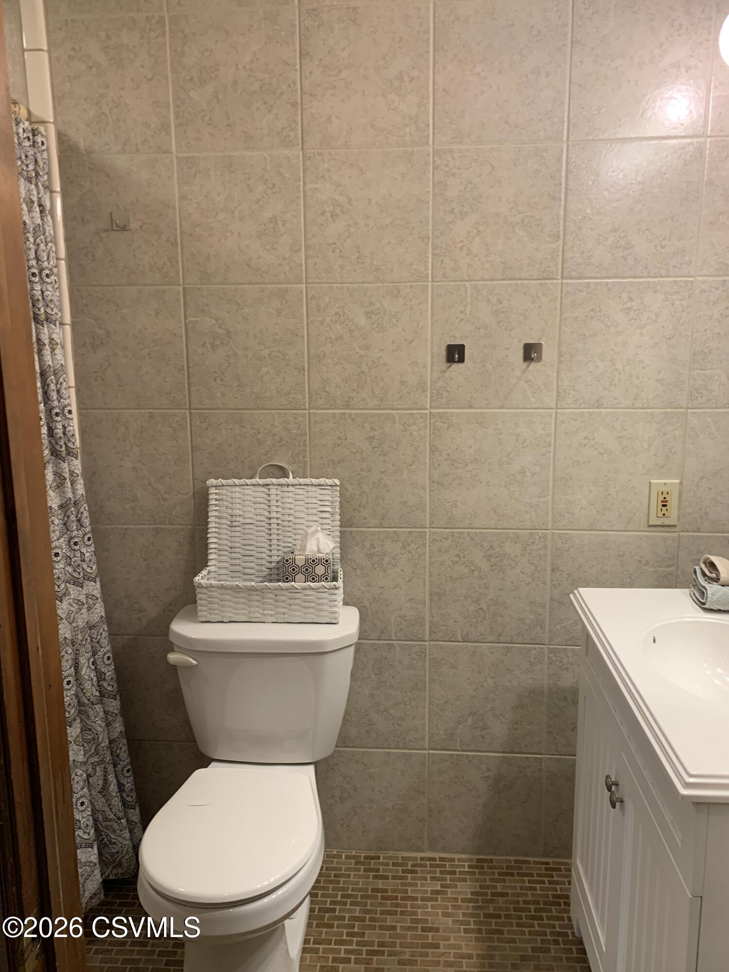 233-235 MARKET Street