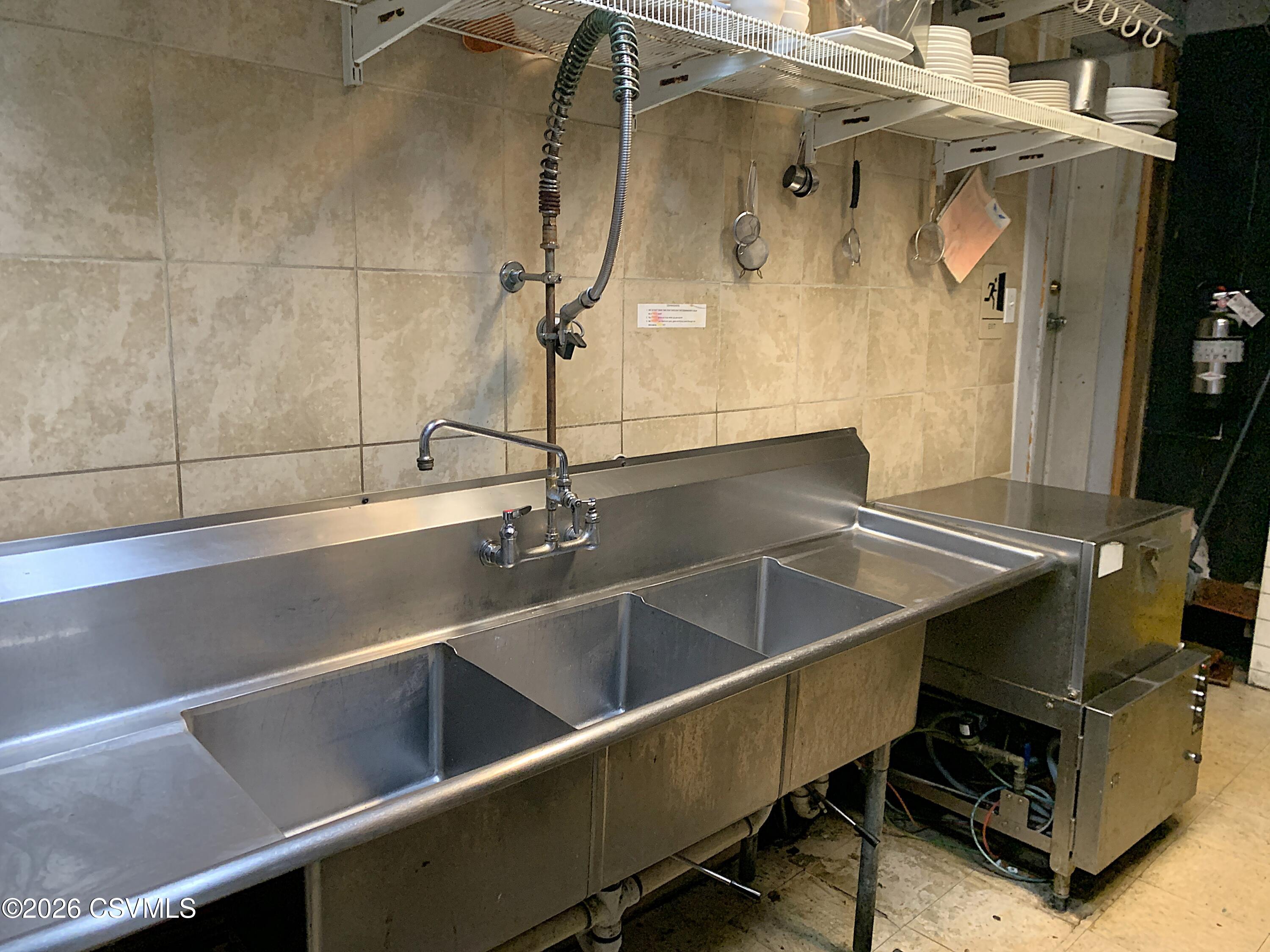 233-235 MARKET Street