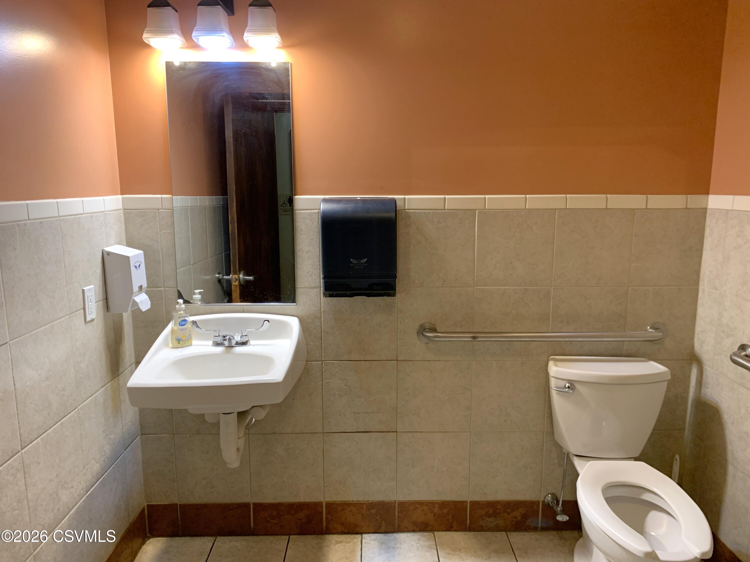 233-235 MARKET Street