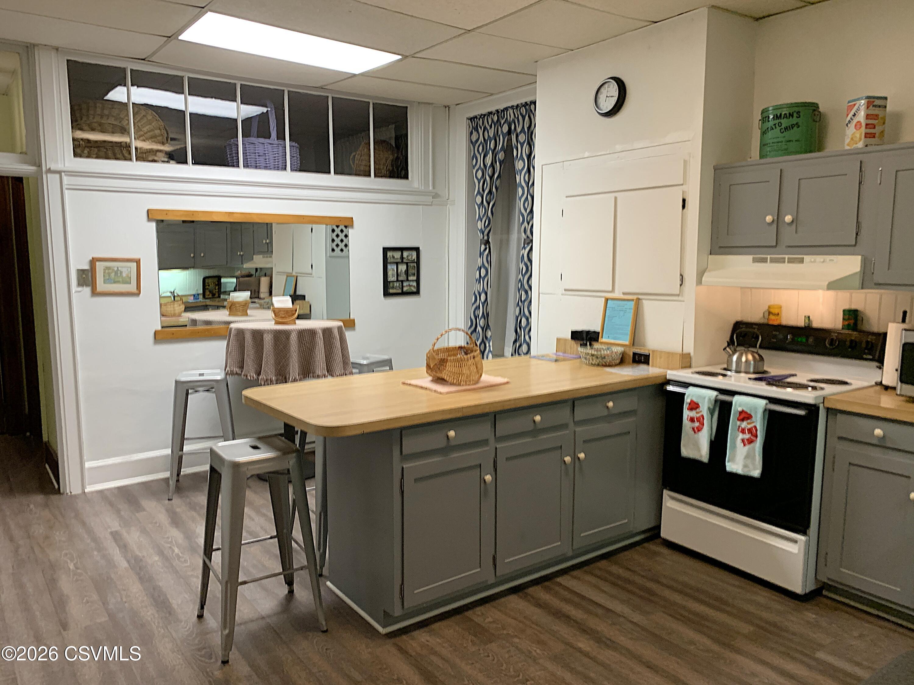 233-235 MARKET Street