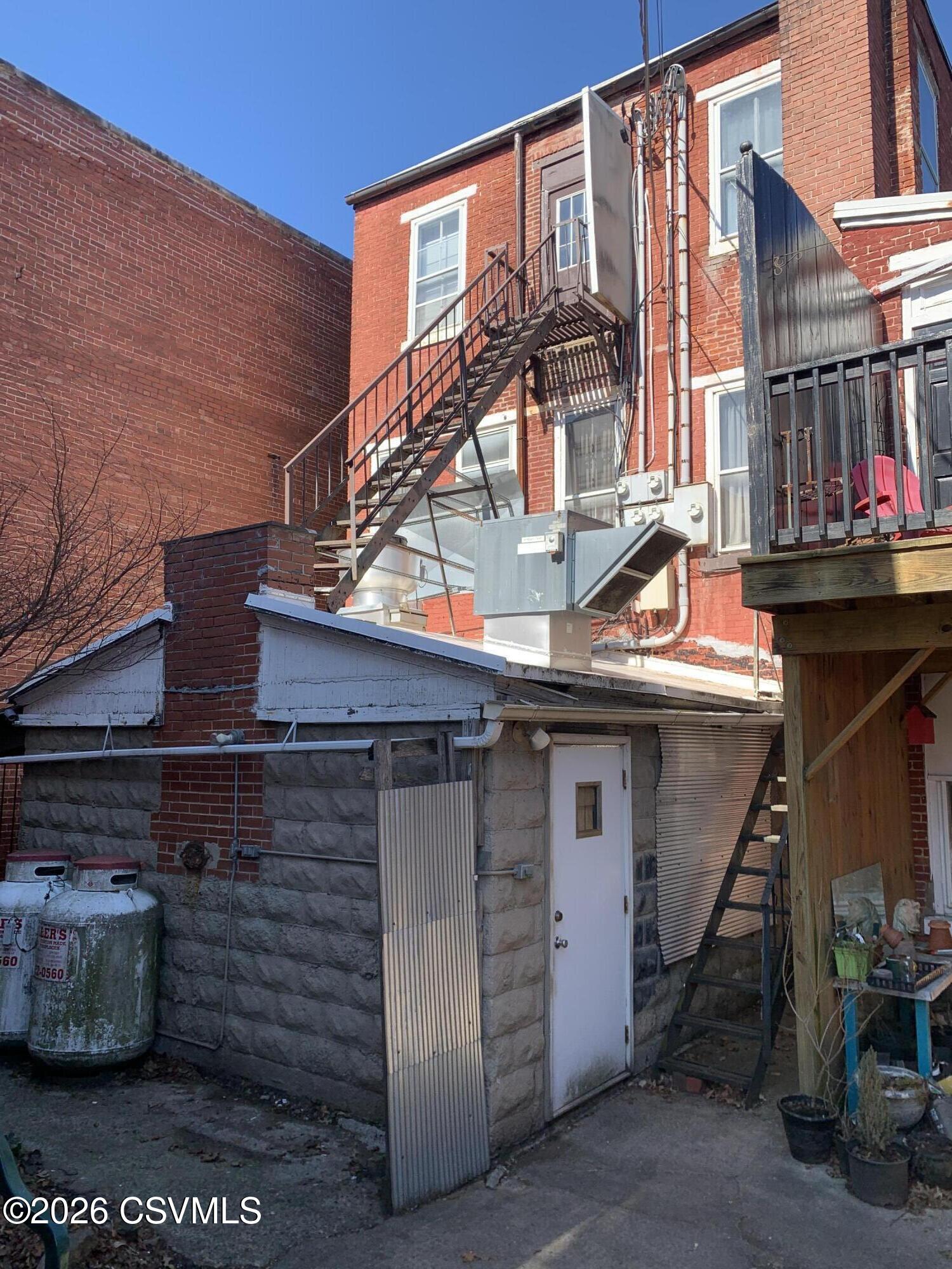 233-235 MARKET Street