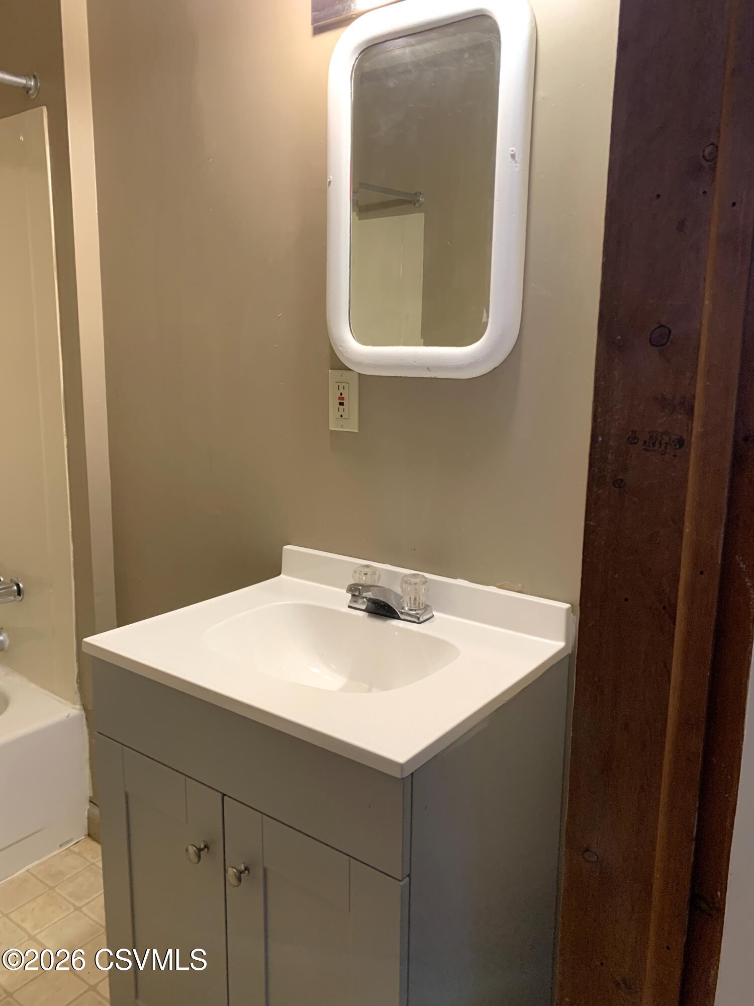 233-235 MARKET Street