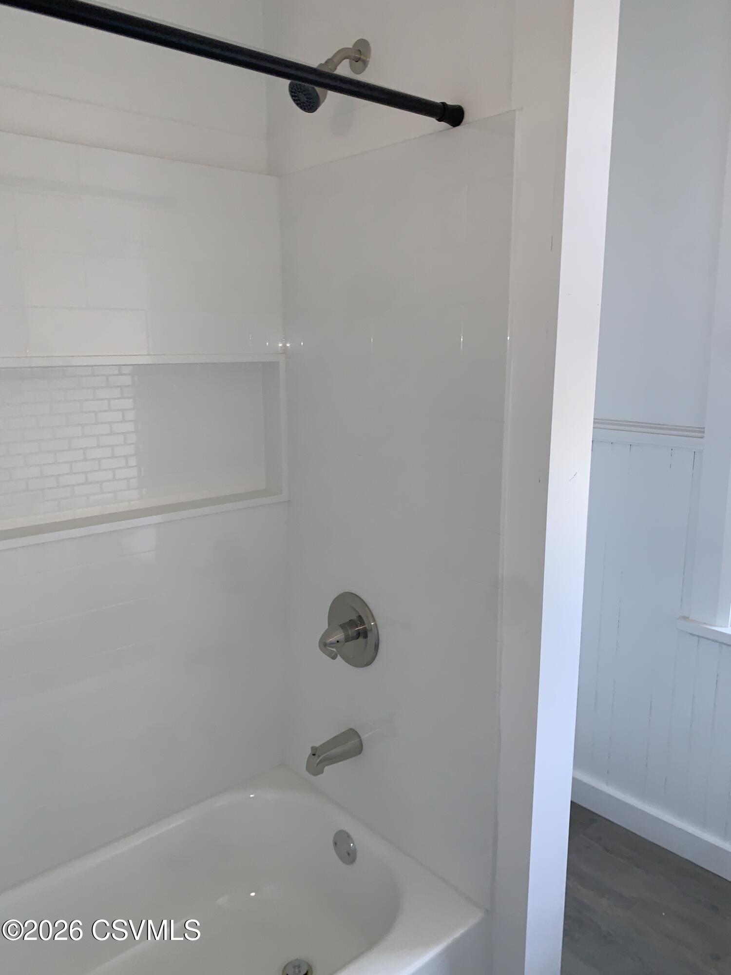 52 N 4TH Street