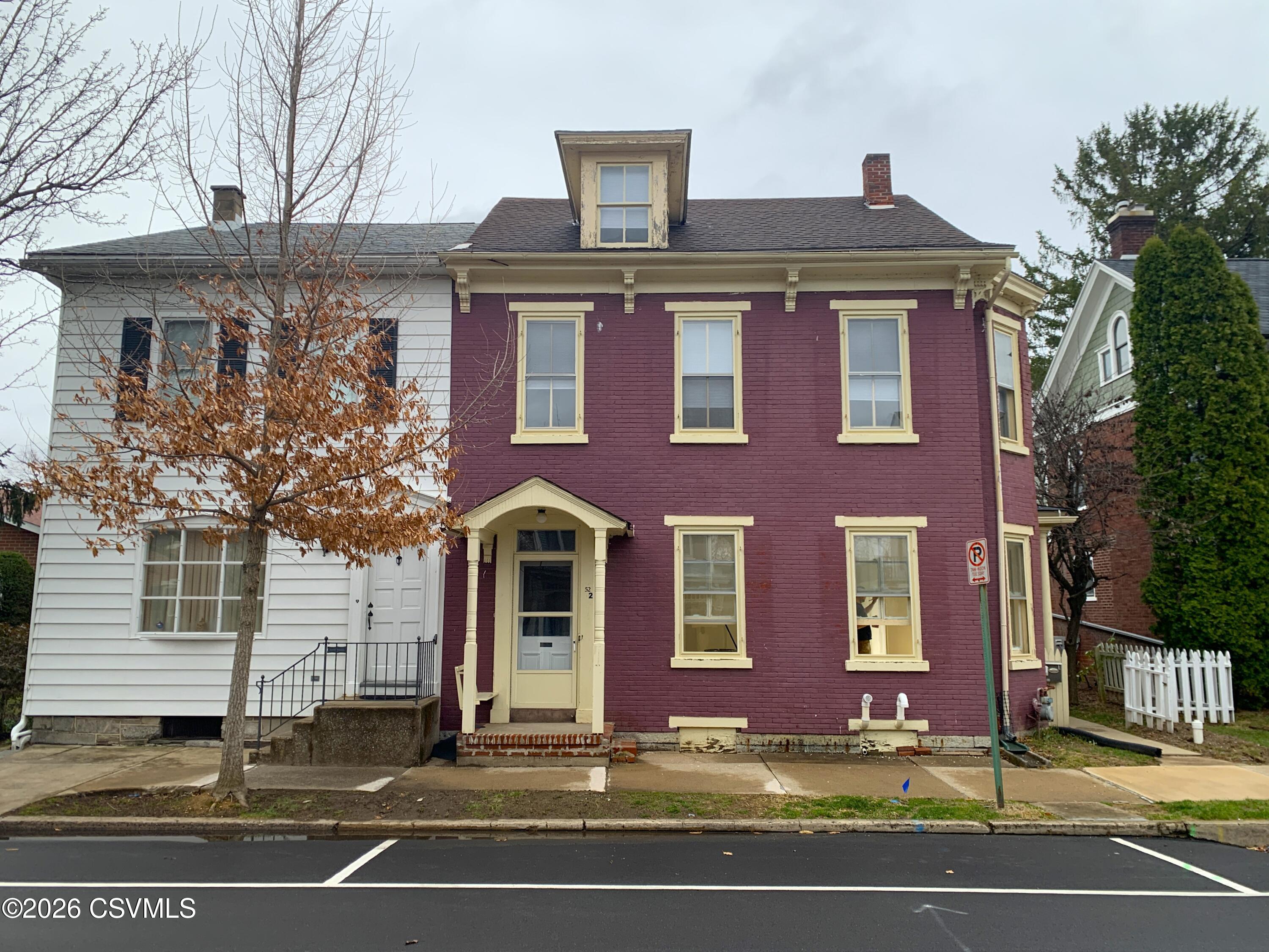 52 N 4TH Street