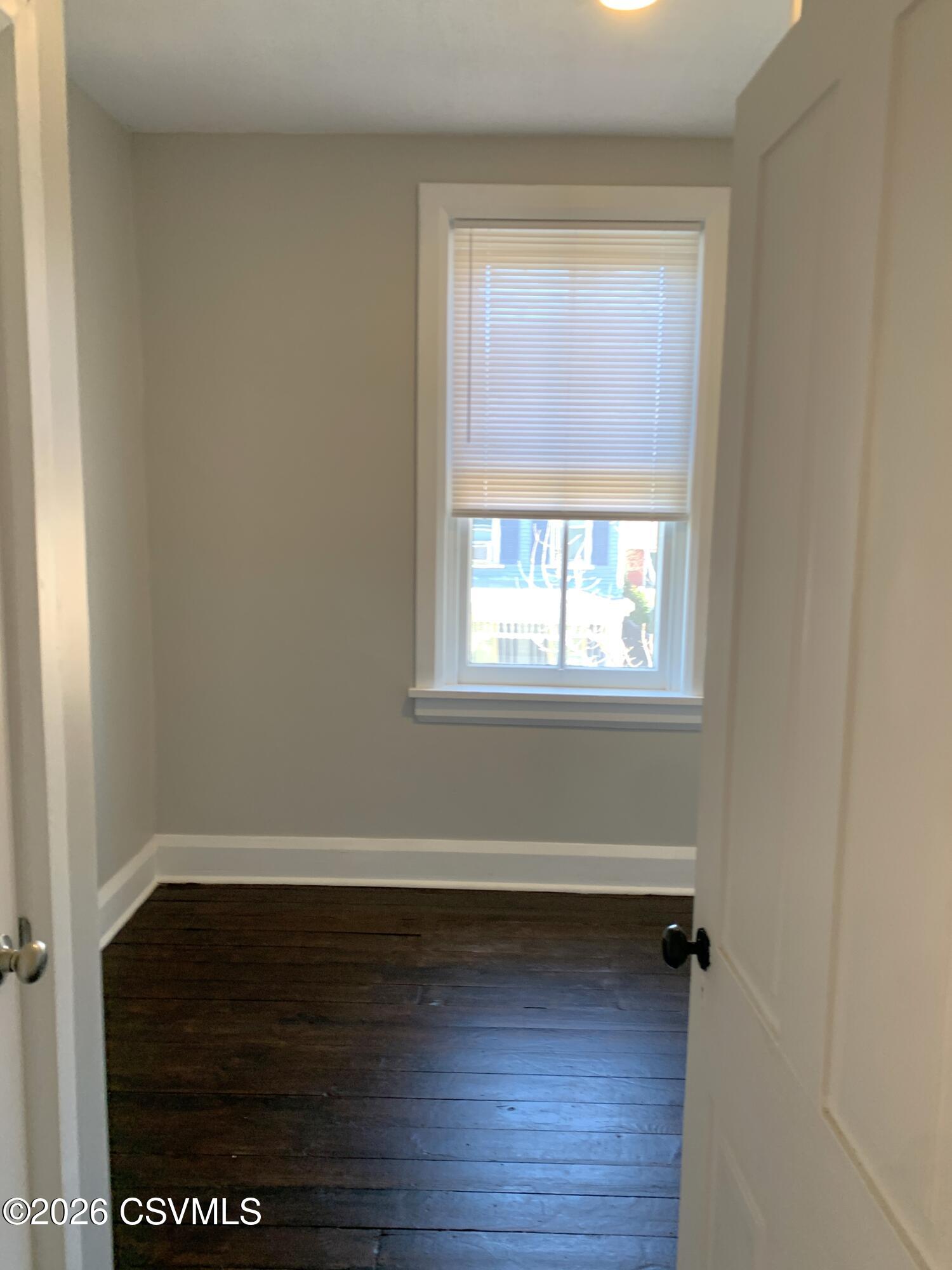 52 N 4TH Street