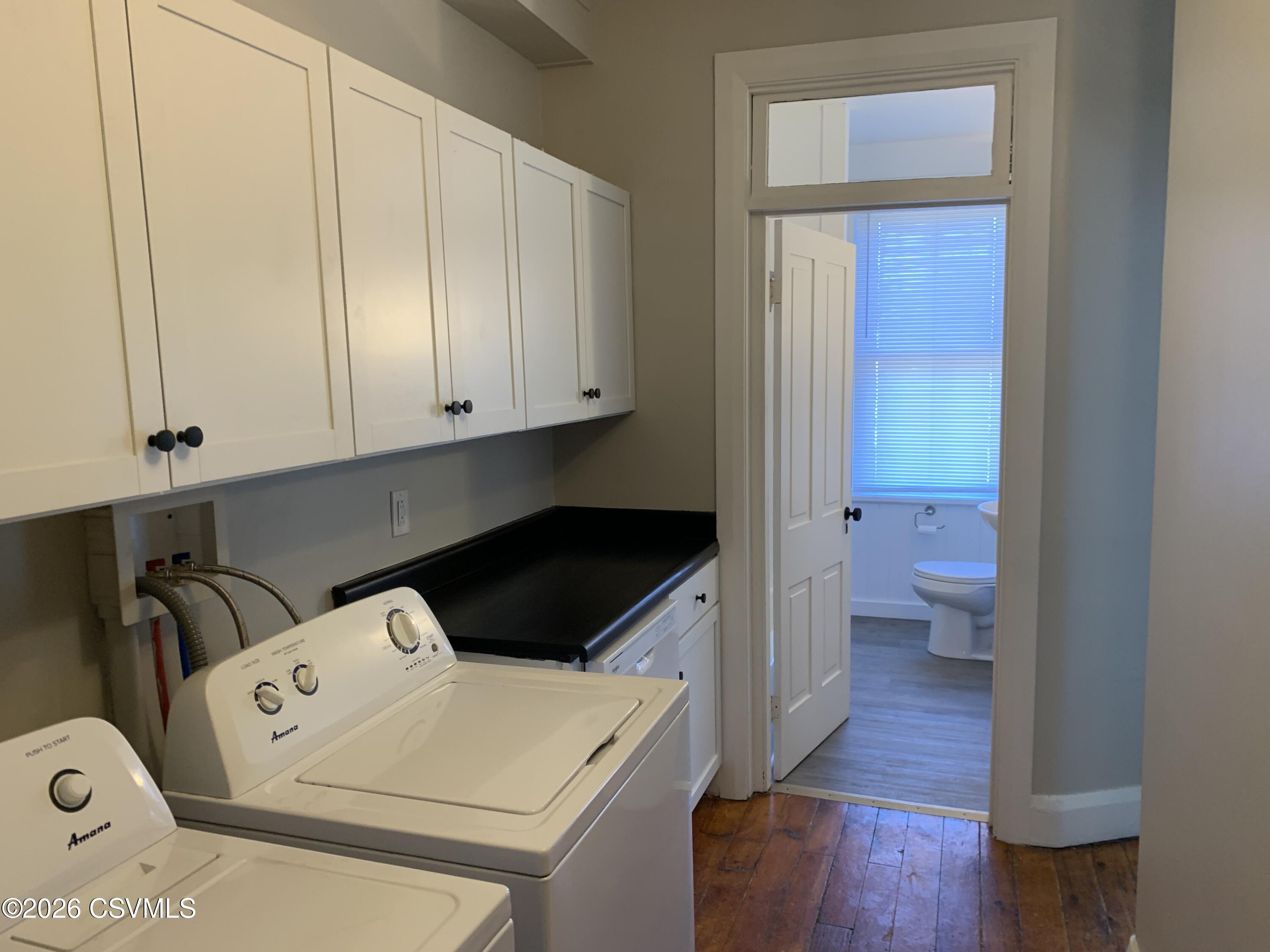 52 N 4TH Street