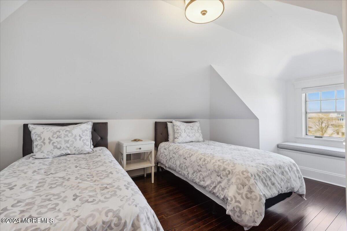 102 Inlet Terrace