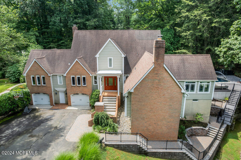 7 Shadow Ridge Court
