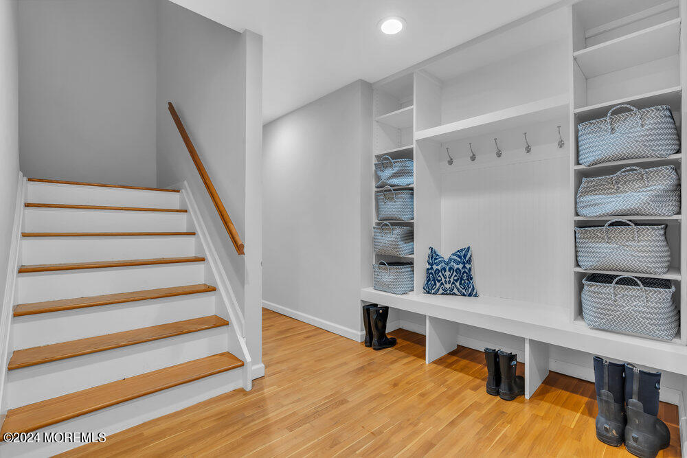 7 Shadow Ridge Court