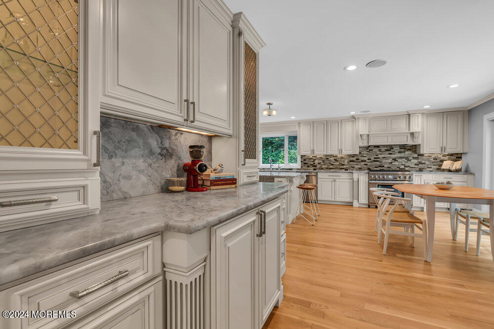 7 Shadow Ridge Court