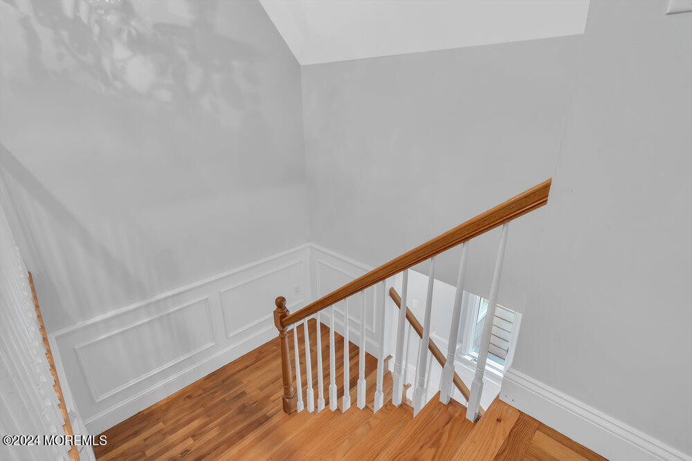 7 Shadow Ridge Court