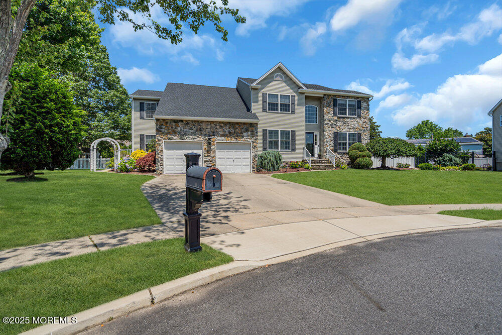 101 Taft Court