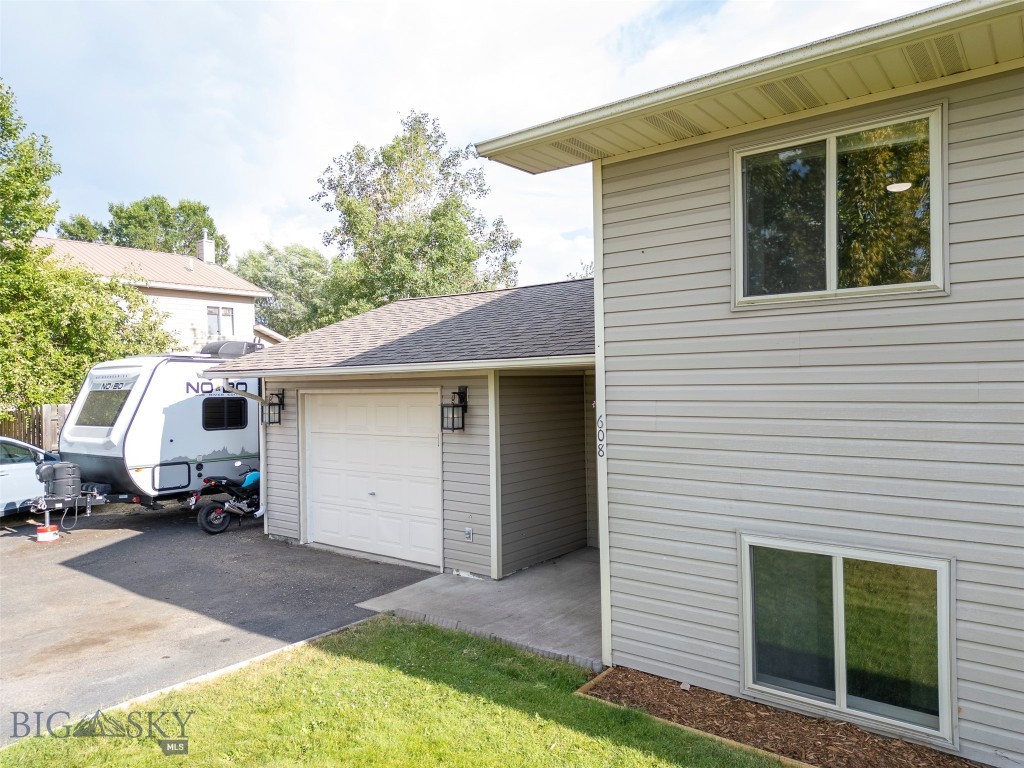 608 Mayfair Drive