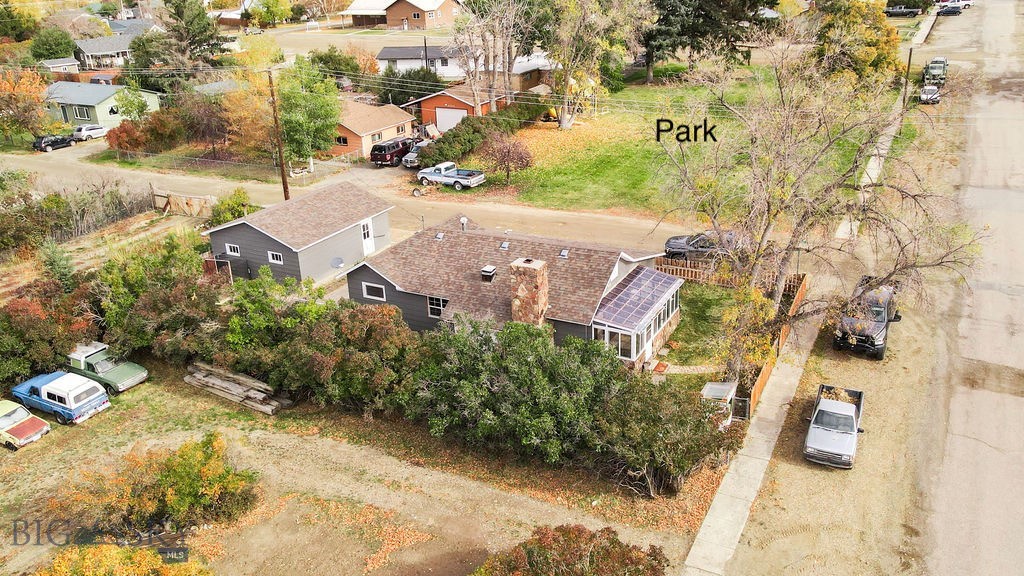 210 W Hamilton