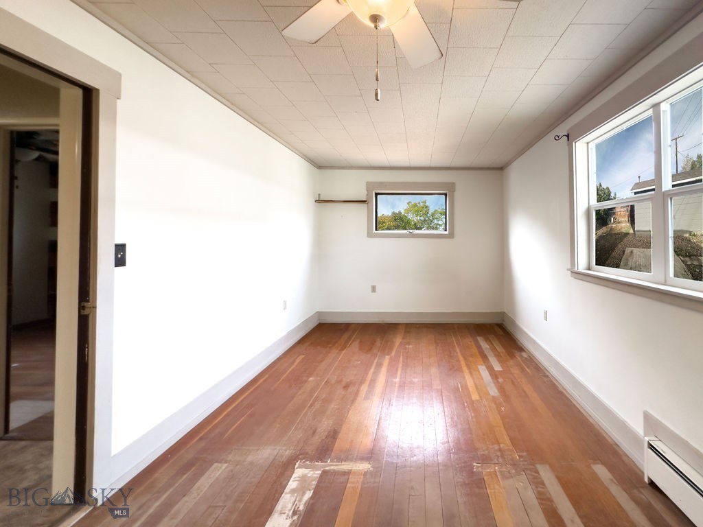 210 W Hamilton