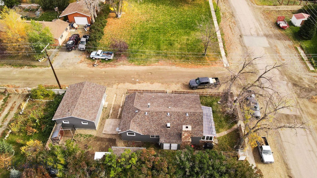 210 W Hamilton
