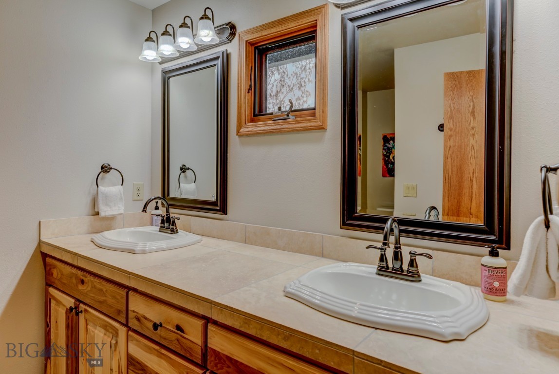 36 Deep Creek Bench Road