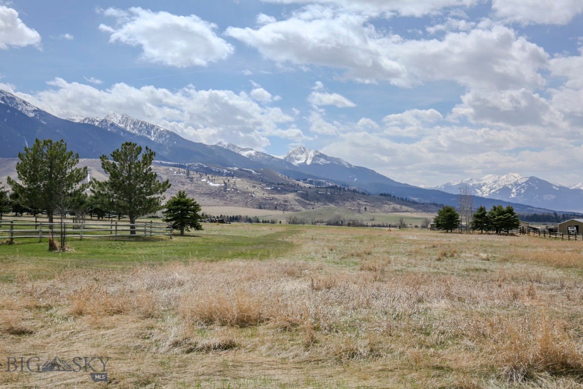 36 Deep Creek Bench Road