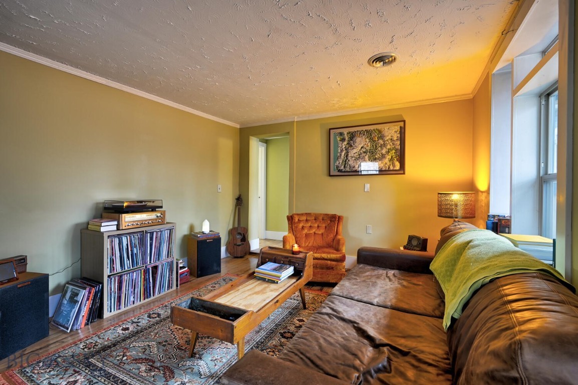 326 N 3rd Street