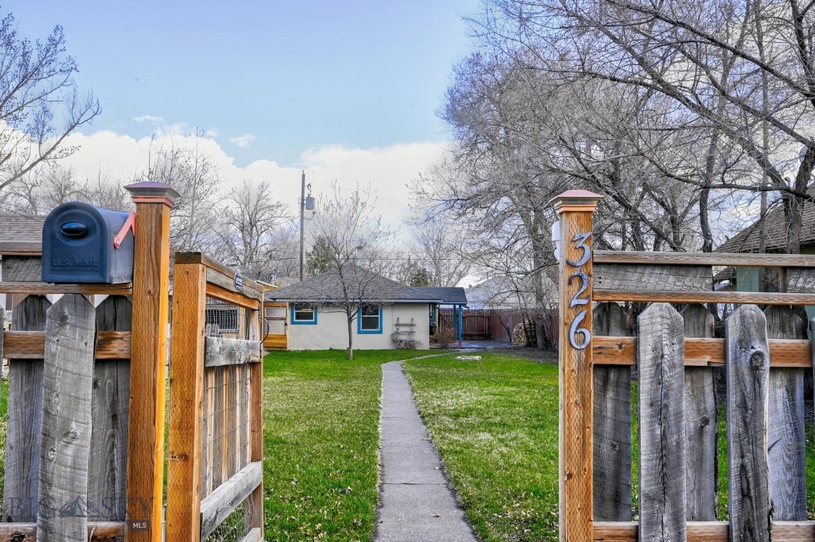 326 N 3rd Street