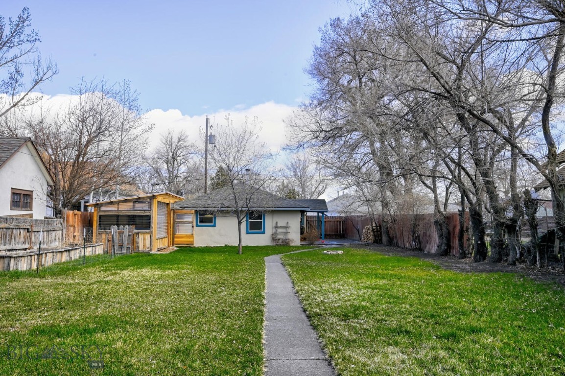 326 N 3rd Street
