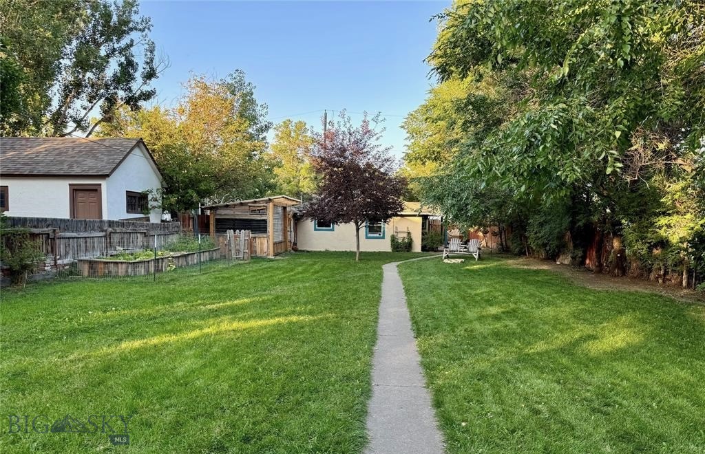 326 N 3rd Street