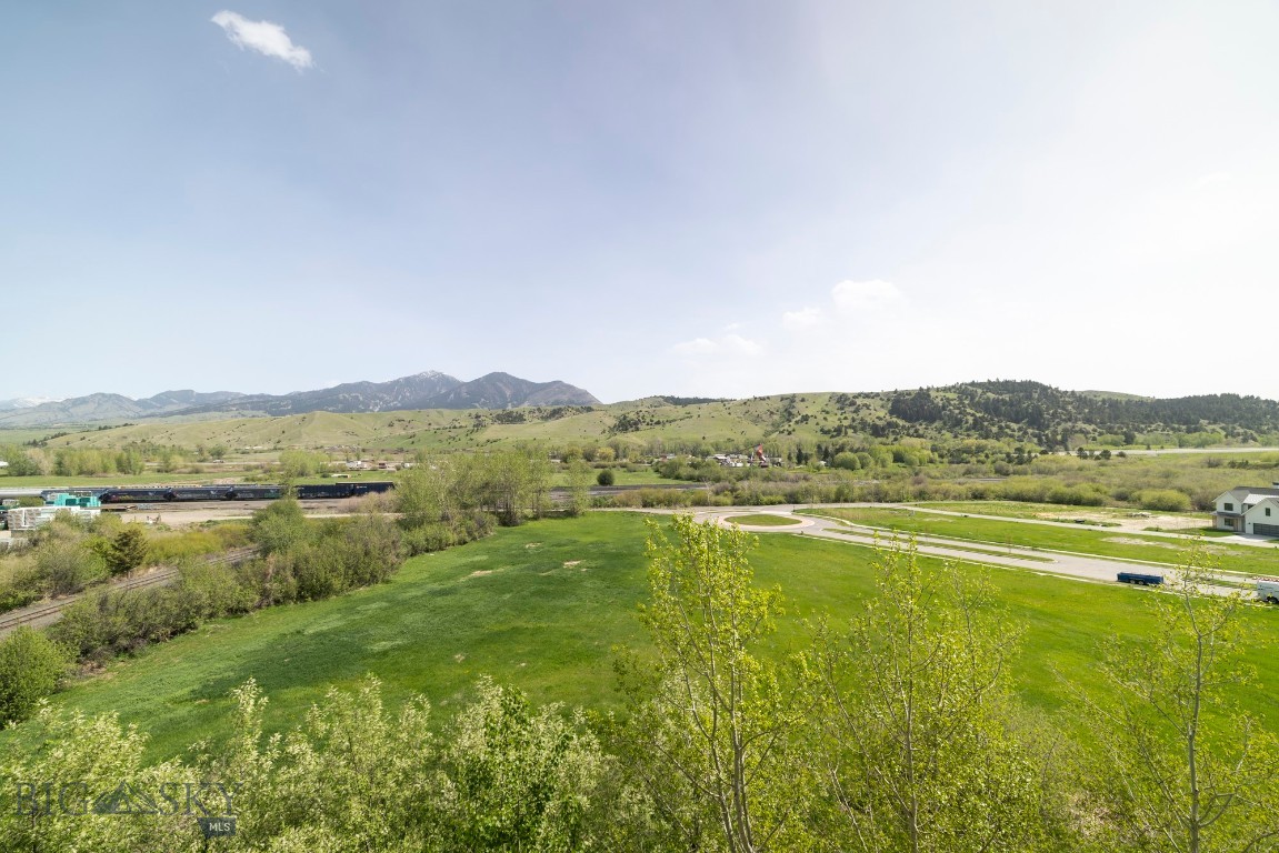 150 Village Crossing Way 3H