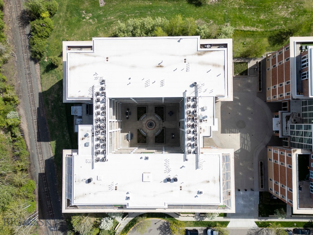 150 Village Crossing Way 3H