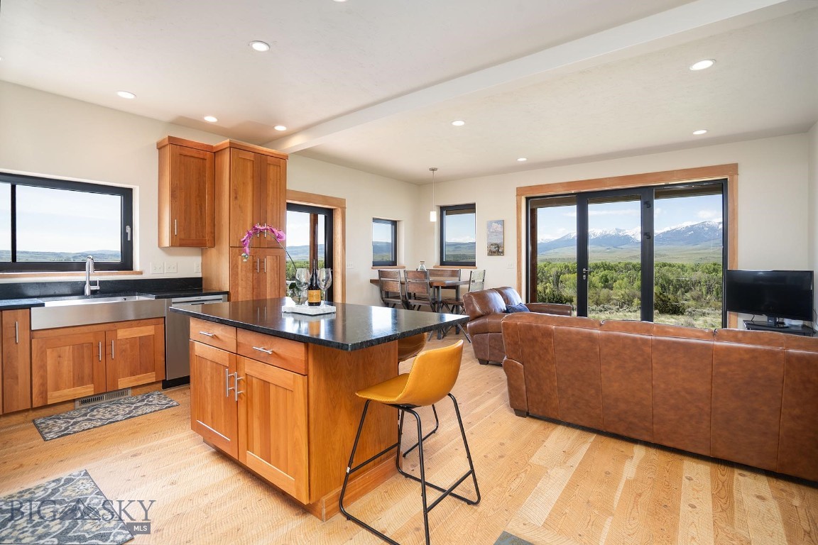 275 Convict Grade Road